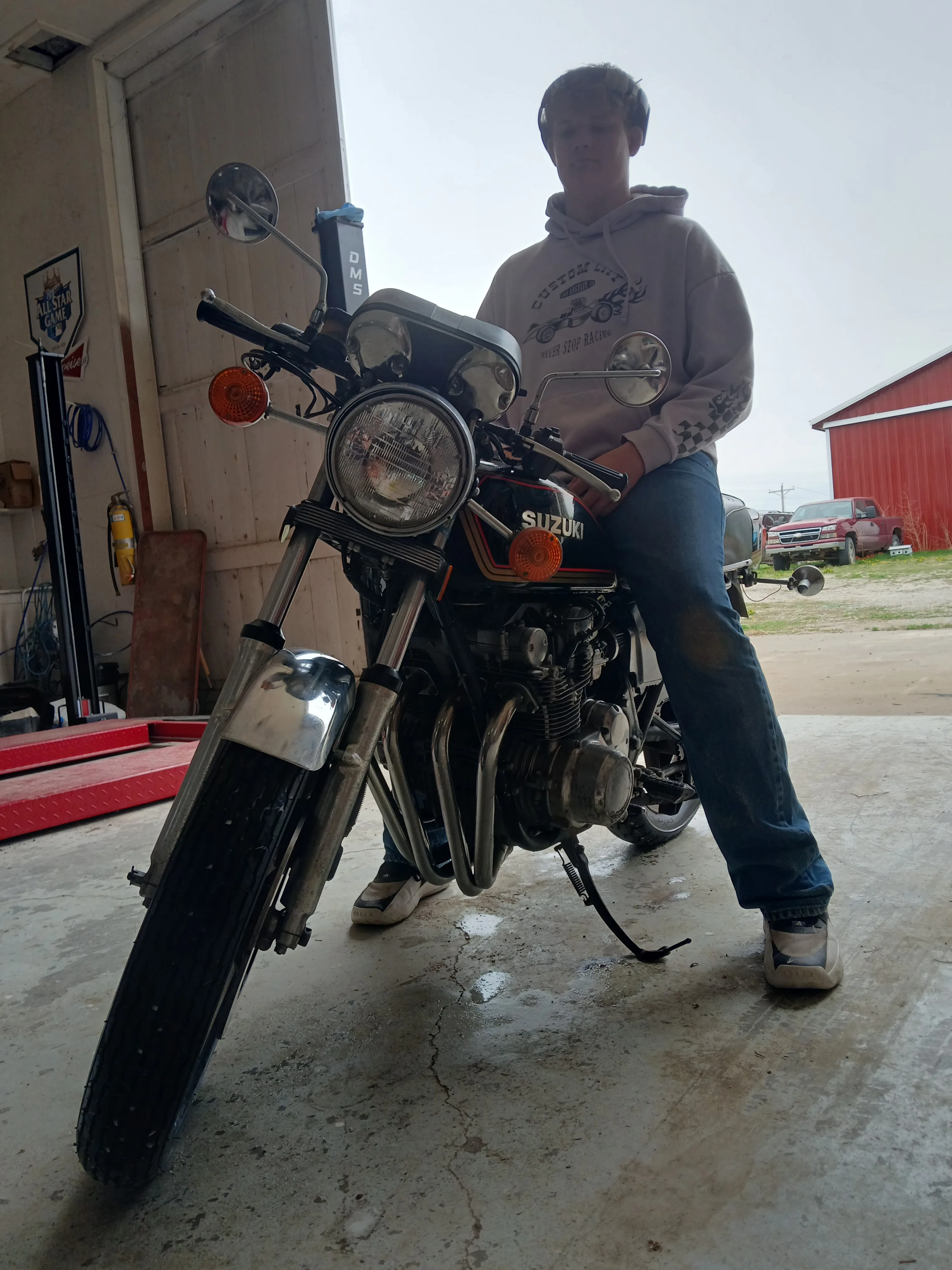 Jayden gragae garage photo