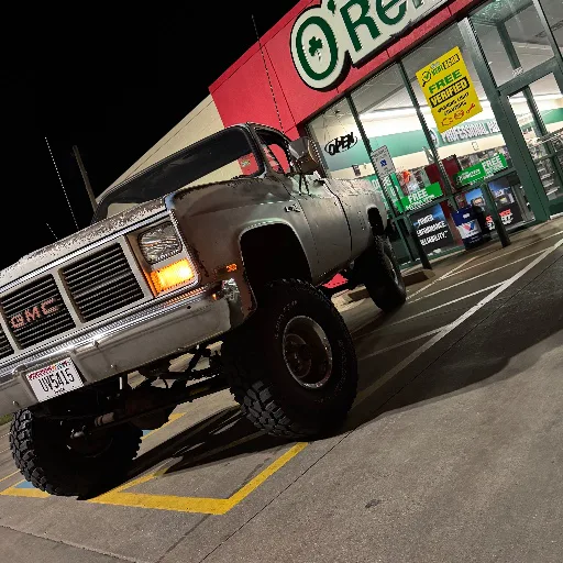 Lifted 85 gmc